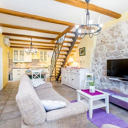 Holiday House Kate Cizici Luaran gambar