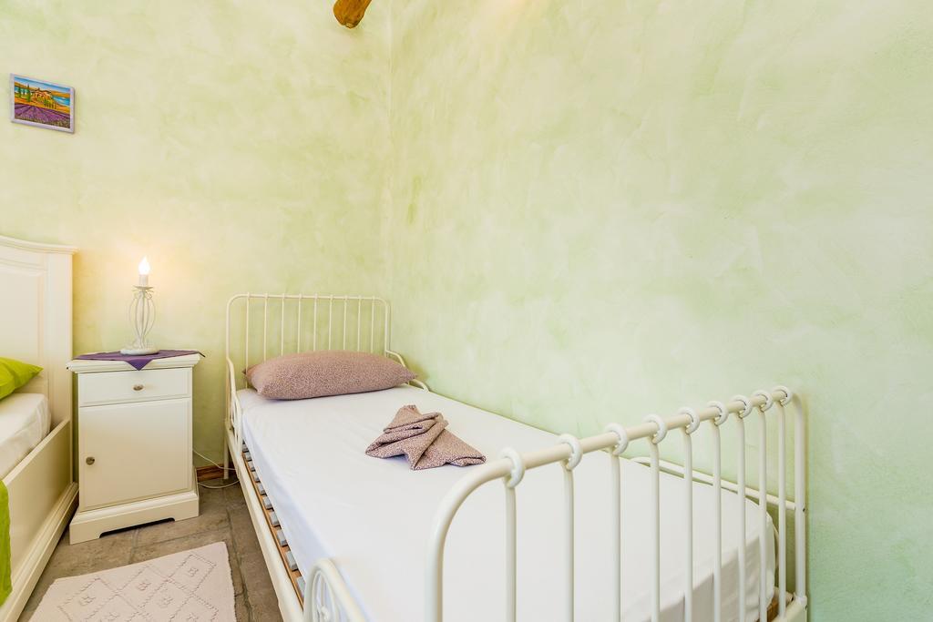 Holiday House Kate Cizici Luaran gambar