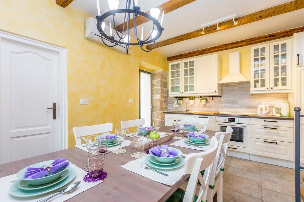 Holiday House Kate Cizici Luaran gambar